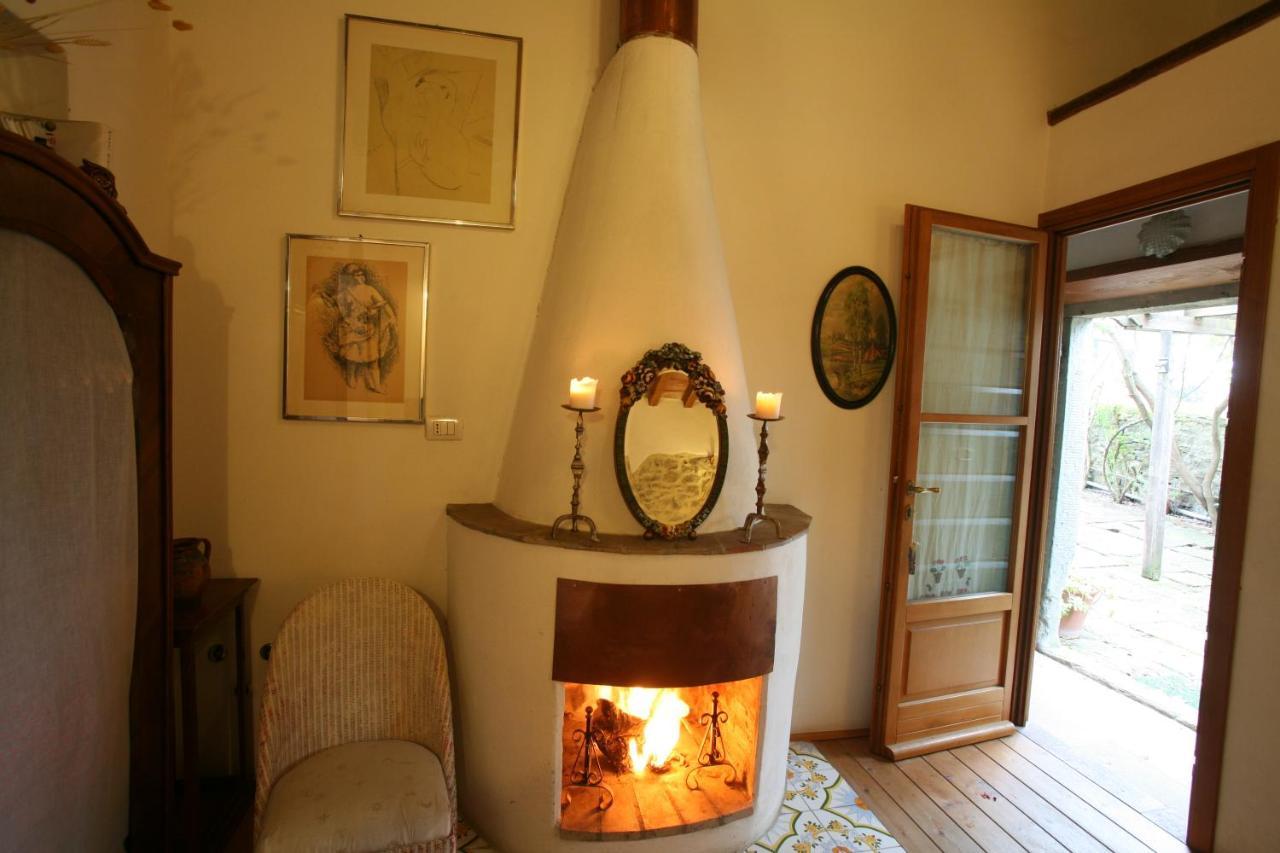 Il Sole Del Sodo Guest House กอร์โตนา ภายนอก รูปภาพ